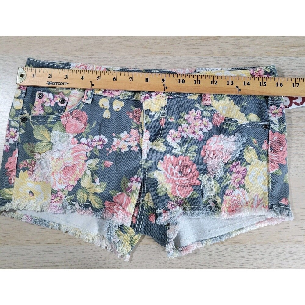 BONGO Booty Shorts Floral Low Rise Mini Size 9 Distressed Cut Off Denim Y2K - Picture 7 of 8